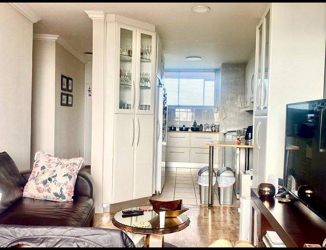 3 BEDROOM APARTMENT FOR SALE IN PINELANDS